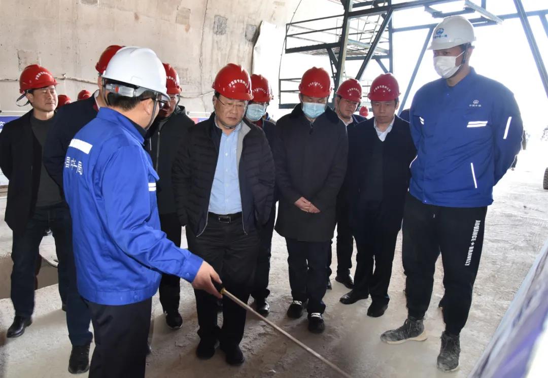 省发改委副主任陈熵一行到盘兴铁路项目调研复工复产工作